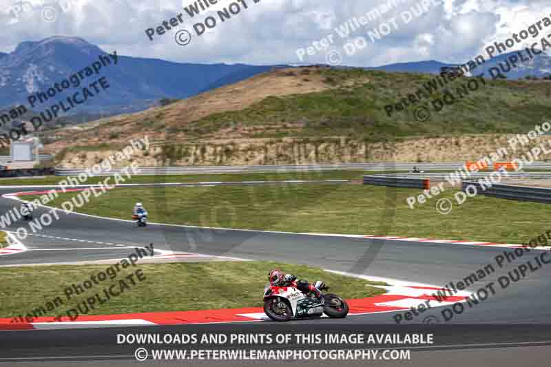 cadwell no limits trackday;cadwell park;cadwell park photographs;cadwell trackday photographs;enduro digital images;event digital images;eventdigitalimages;navarra;no limits trackdays;peter wileman photography;racing digital images;trackday digital images;trackday photos
